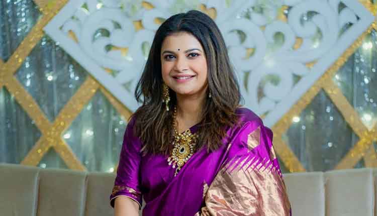 শবনম ফারিয়ার এক পোস্টে বেকার হলেন রাকিব