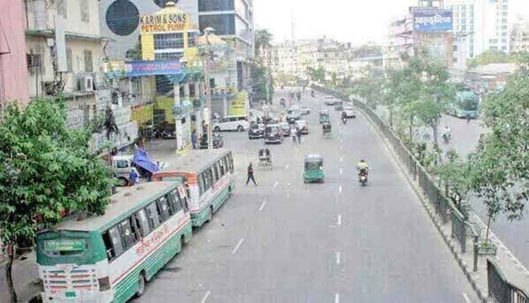 বায়ুদূষণে বিশ্বে তৃতীয় ঢাকা