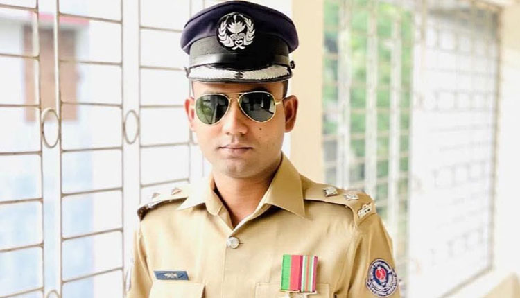 বউ যেন সব স্বর্ণ নিয়ে যায়, চিরকুটে এএসপি পলাশ 