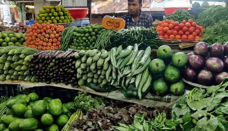 চাঁদপুরে সবজি বাজারে আগুন