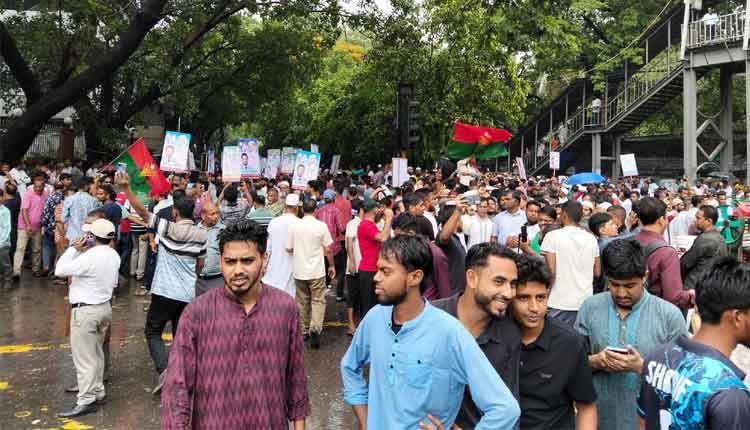 সাম্য হত্যার বিচার দাবিতে সড়ক অবরোধ ছাত্রদলের, ভোগান্তি চরমে