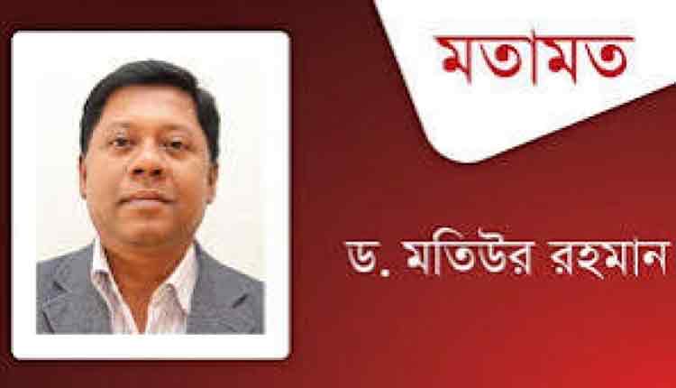 প্রযুক্তির ব্যবহার শিক্ষাকে আকর্ষণীয় করে তুলেছে