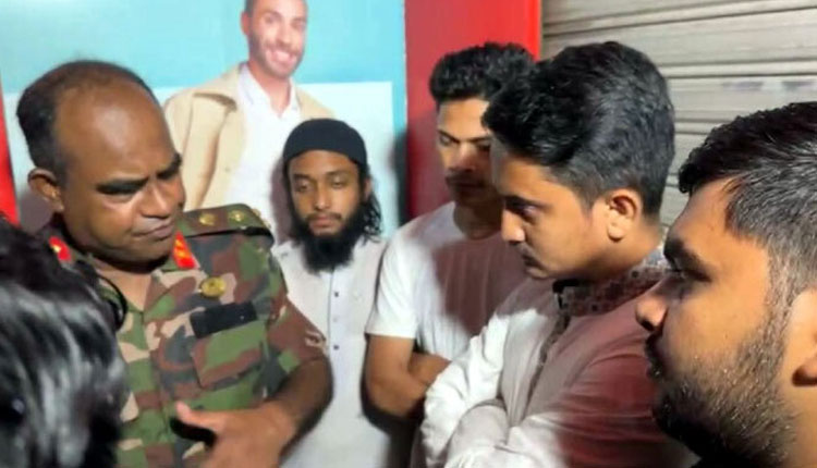 বাড়ি ঘরে আগুন লাগালে সেনাবাহিনী কঠোর ব্যবস্থা নেবে