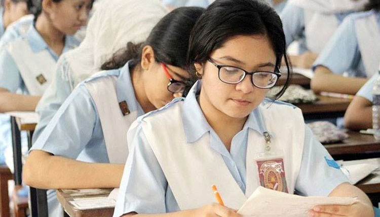ফের চোখ রাঙাচ্ছে করোনা, এসএসপি পরীক্ষা হবে!