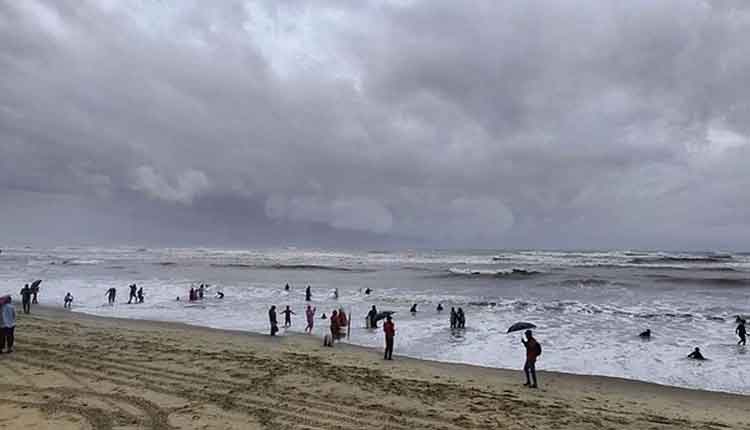 বঙ্গোপসাগর এলাকায় বজ্রমেঘ তৈরি হচ্ছে, সতর্ক সংকেত