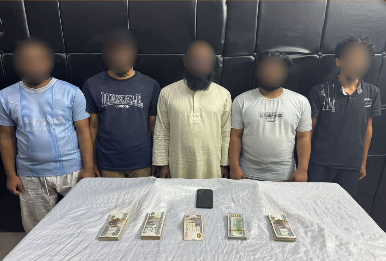 মিশরে ৫ বাংলাদেশি শিক্ষার্থী গ্রেফতার, নেপথ্যে হুন্ডি