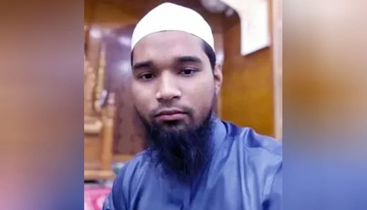 আকাশের দিকে তাকিয়ে আজও কাঁদেন শহীদ রেদওয়ানের মা