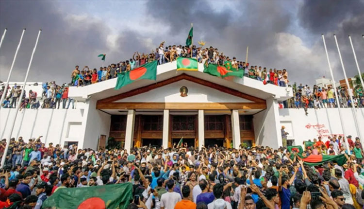 ৫ আগস্ট ‘গণঅভ্যুত্থান’ দিবস ঘোষণা