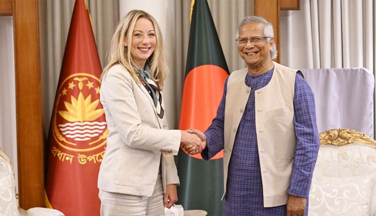 ড. ইউনূসকে দেখে অনেক কিছু শেখার আছে: লরেন ড্রেয়ার