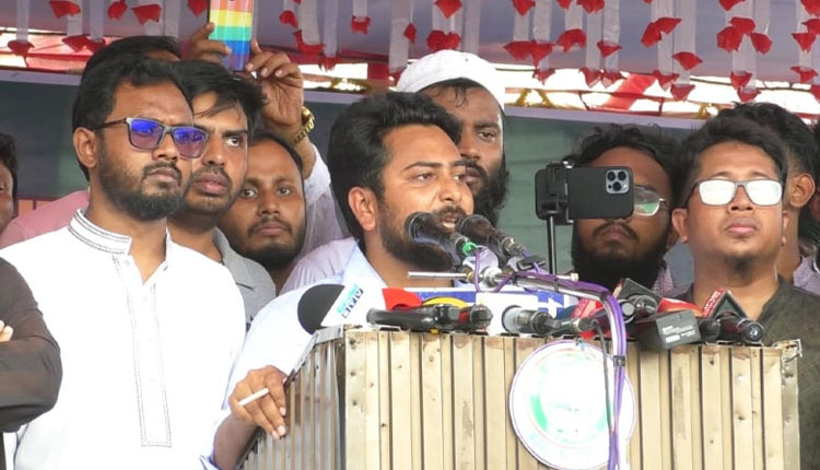 দেশে চাঁদাবাজির অর্থনীতি গড়ে উঠেছে: নাহিদ ইসলাম