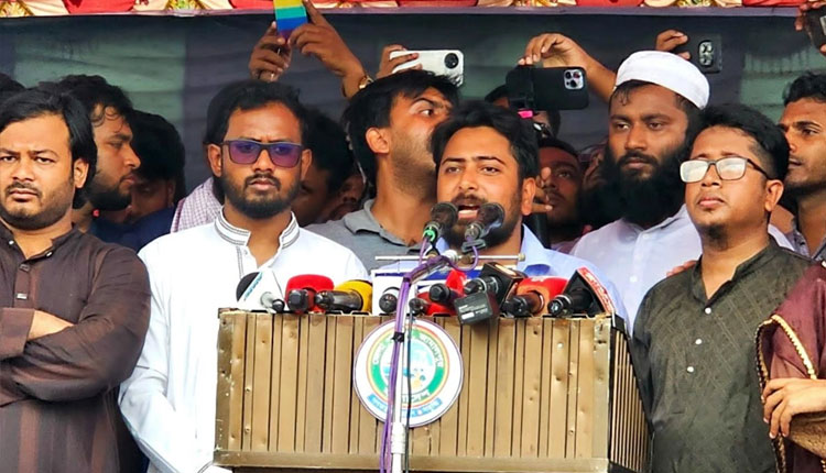 মানুষ কোনো দিন হাসিনাকে ক্ষমা করবে না: নাহিদ