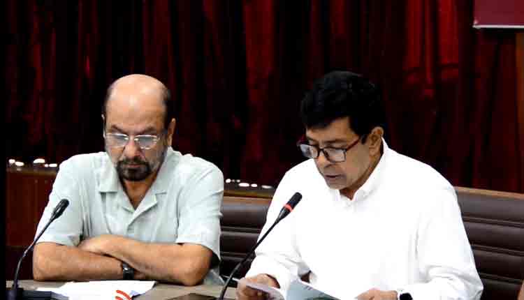 নাট্যকর্মীদের ডিম নিক্ষেপ করায় প্রতিবাদ সভা